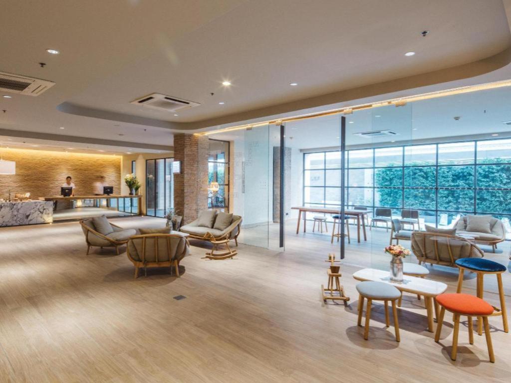 Clef Hotel Банкок Екстериор снимка