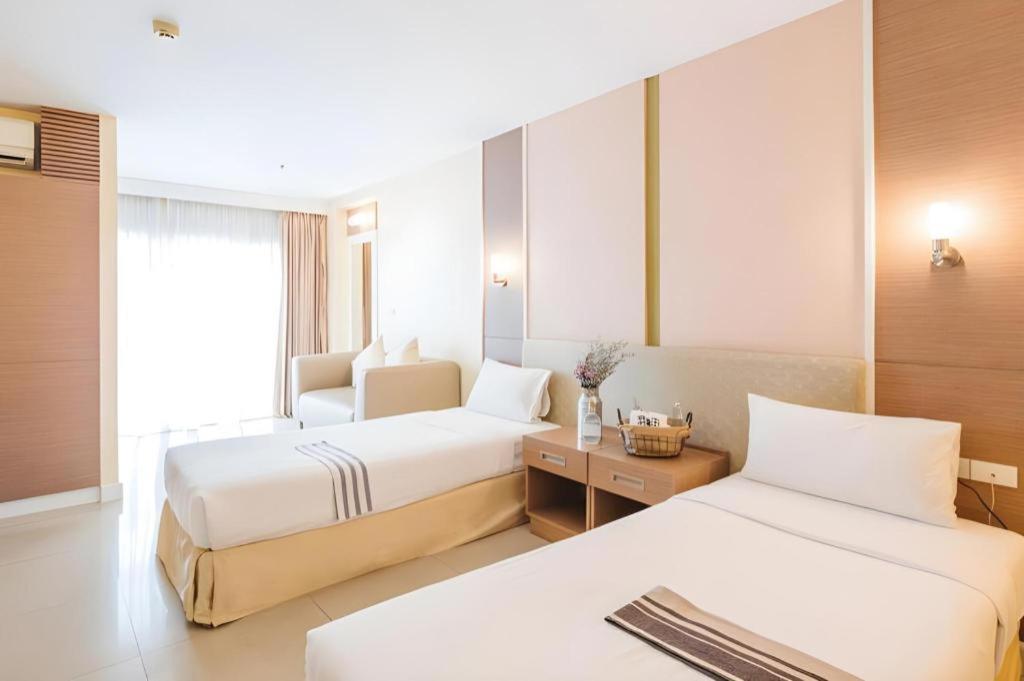 Clef Hotel Банкок Екстериор снимка
